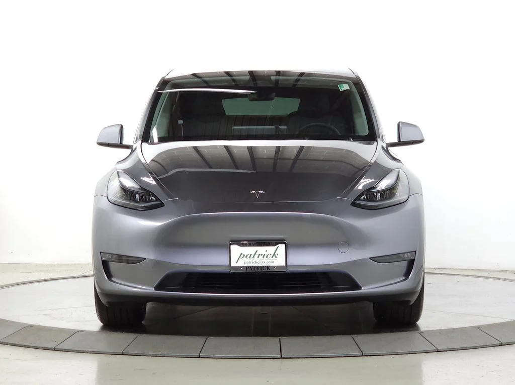 Used 2024 Tesla Model Y Long Range with VIN 7SAYGDEE9RF190909 for sale in Schaumburg, IL