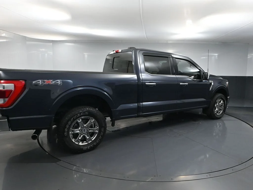Used 2021 Blue Ford Lariat image 4