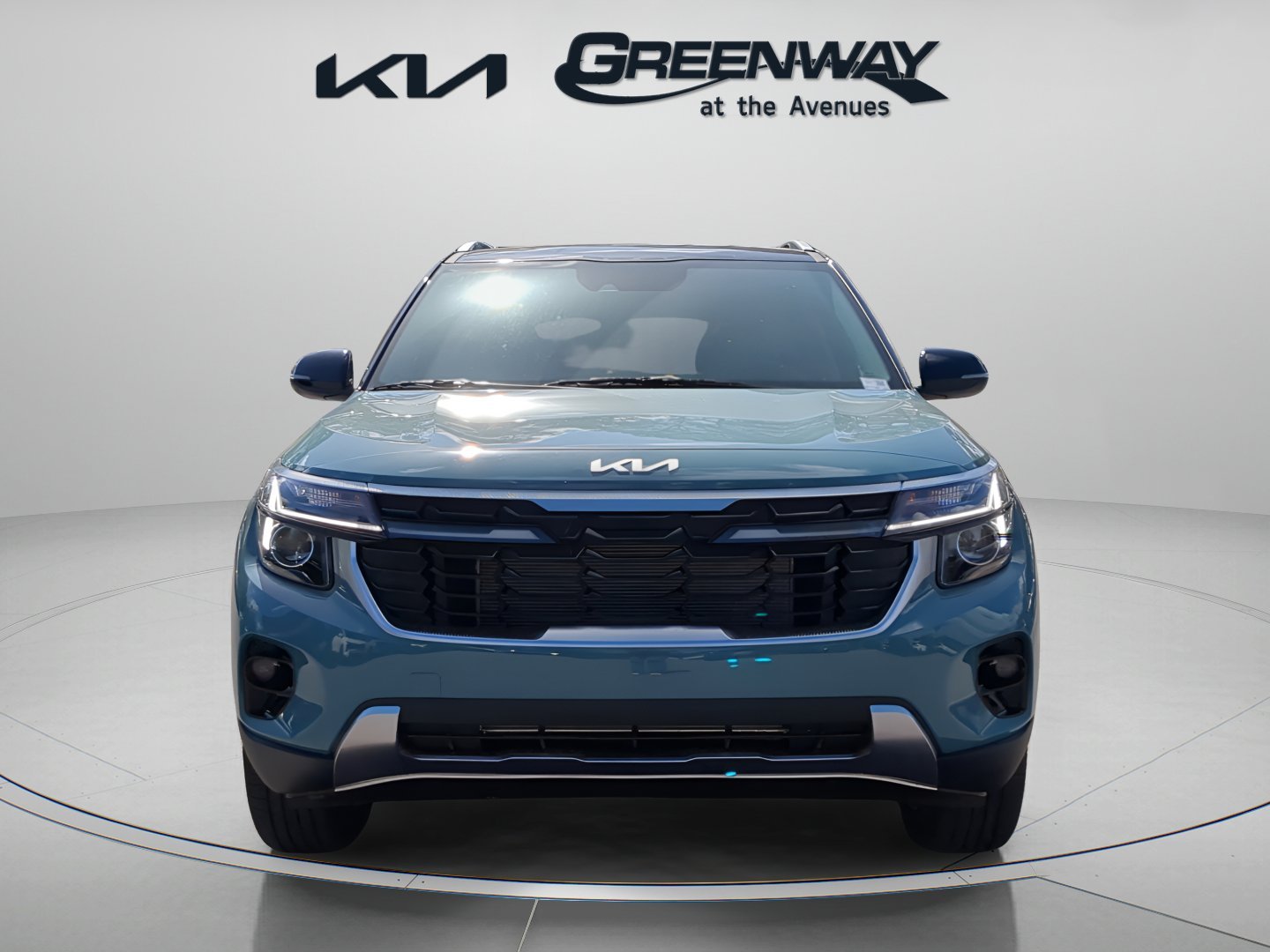 New 2026 Pluton Blue/Black Roof Kia S image 2