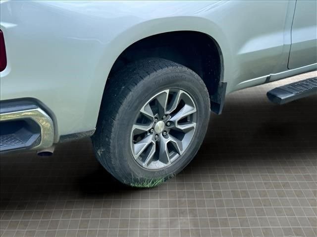 Used 2020 Silver Chevrolet LT image 18