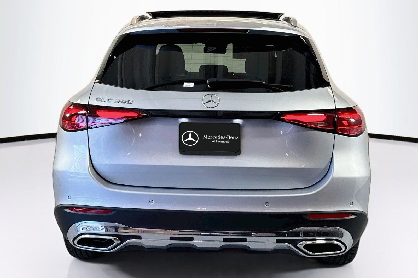 New 2026 Cirrus Silver Metallic Mercedes-Benz GLC 300 image 6