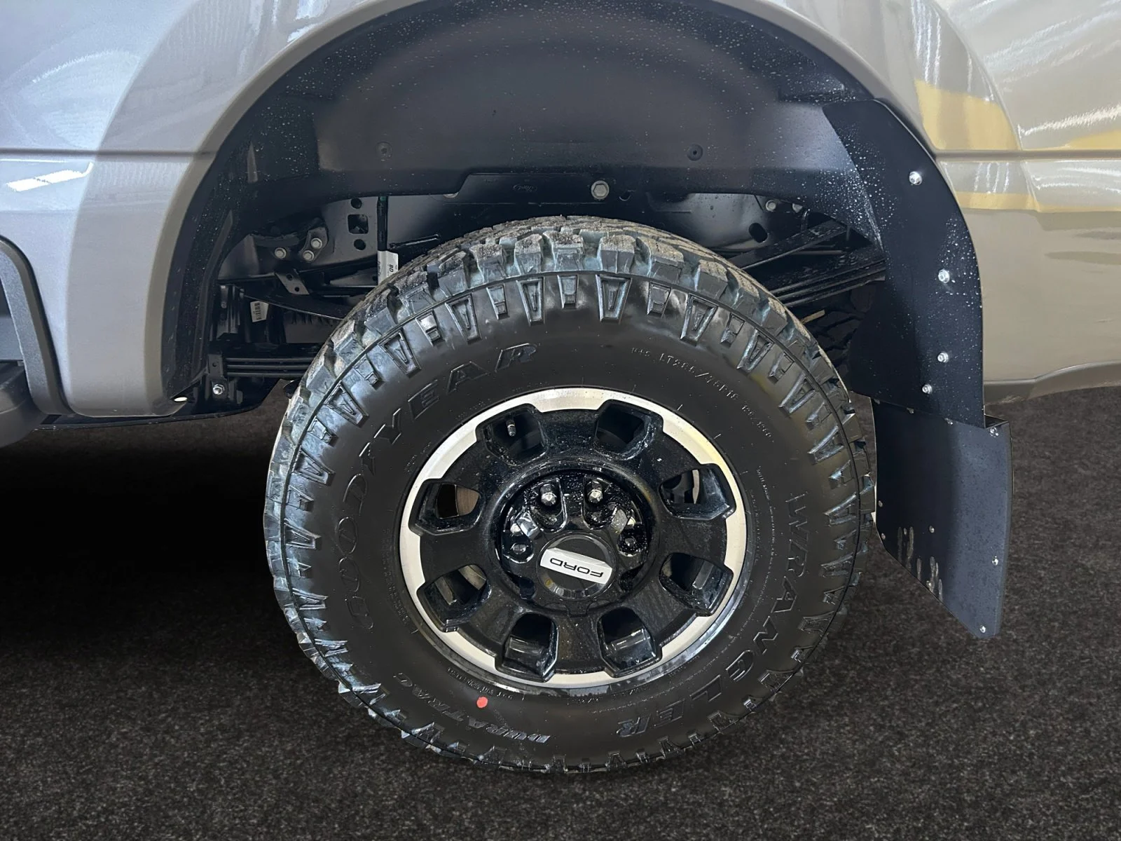 New 2026 Carbonized Grey Metallic Ford Platinum image 9