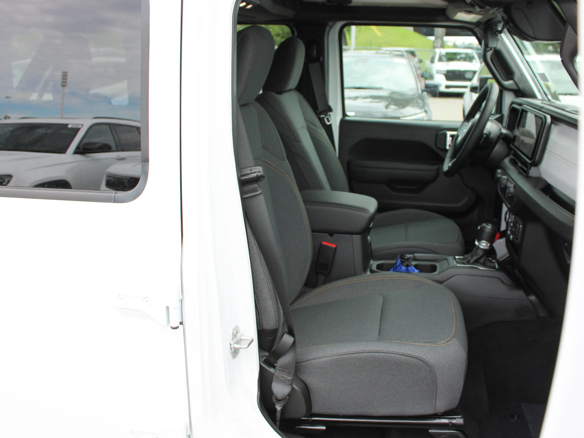 Used 2025 White Jeep Sport S* 4 Door 4x4, Safety Group, Remote Start, Heated Seats, Alpine Audio image 11