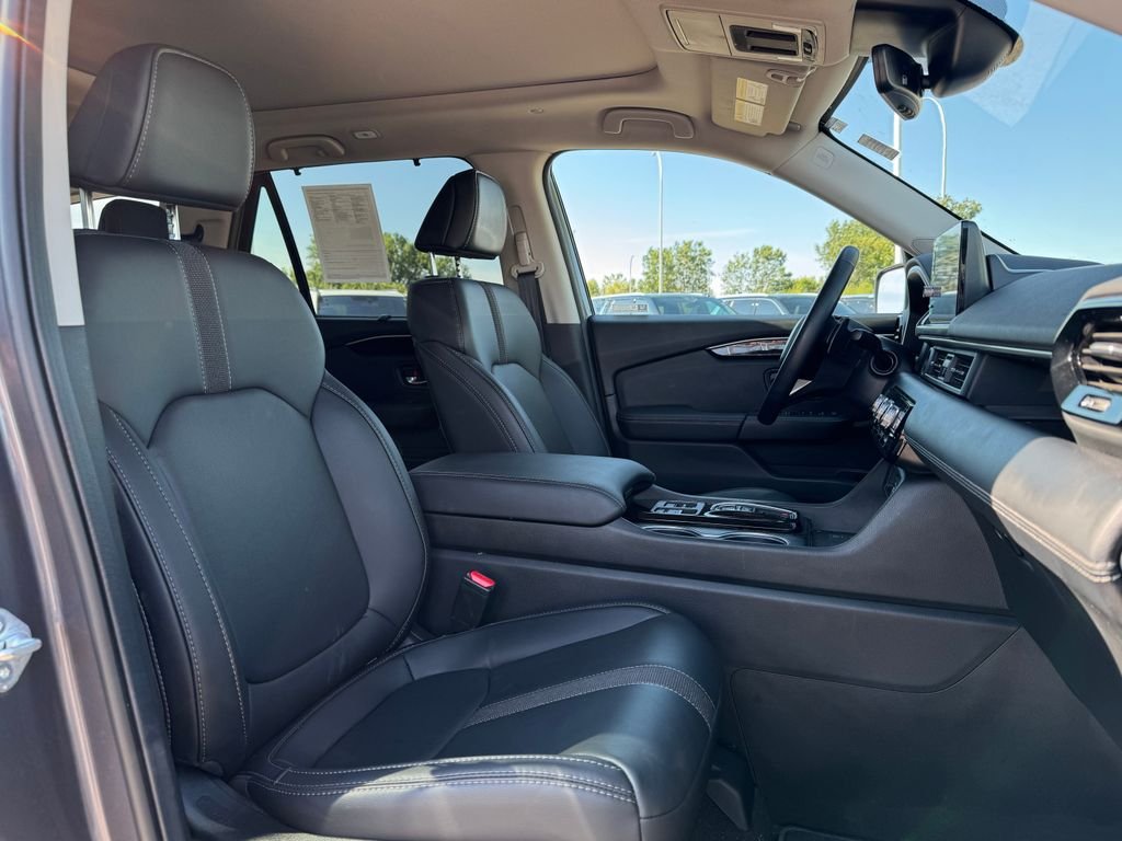2025 Honda Pilot Touring - Photo 25