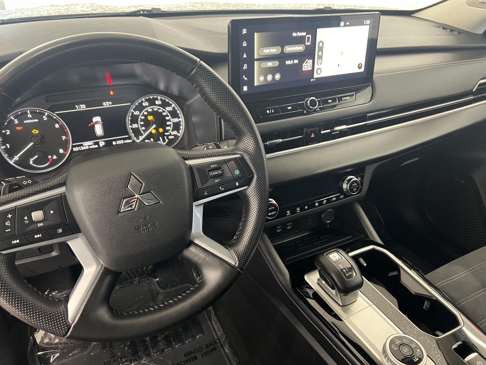 2025 Mitsubishi Outlander SE - Photo 20
