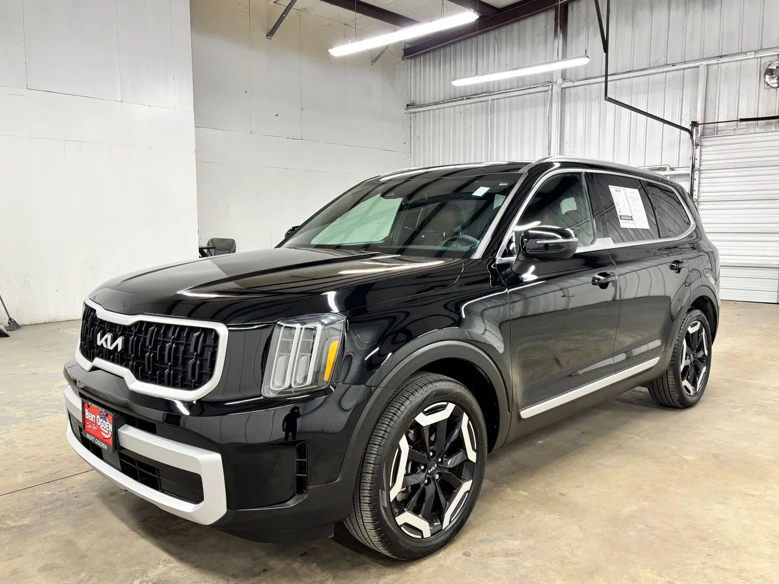 Used 2024 Black Kia EX image 3