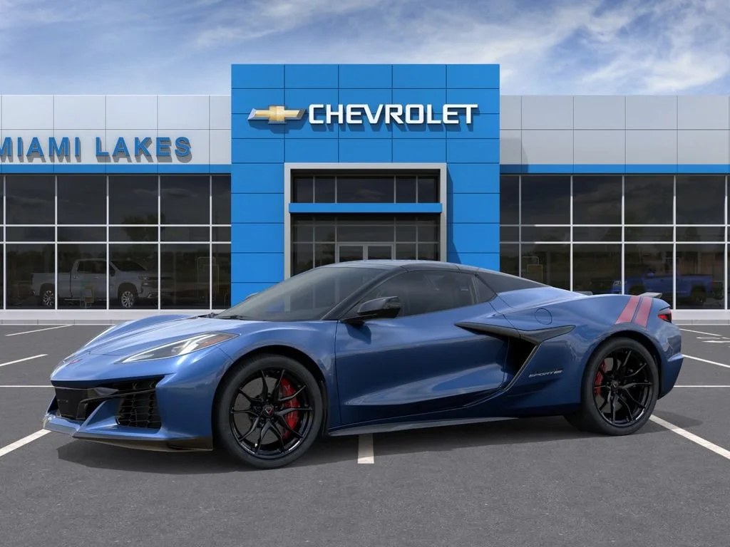 New 2027 Admiral Blue Metallic Chevrolet 1LT image 2