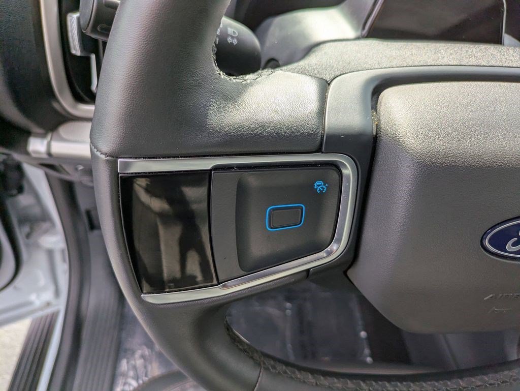 Used 2025 Silver Metallic Ford Active image 17