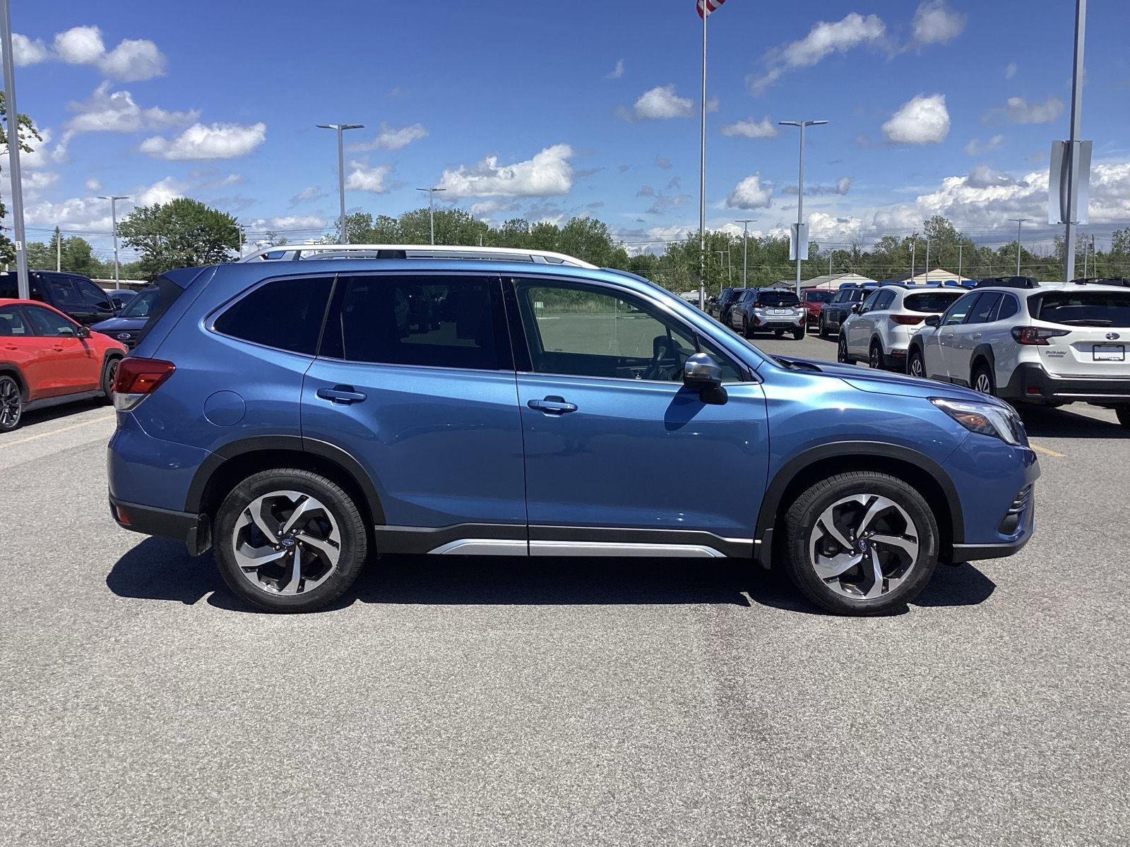 Used 2023 Horizon Blue Pearl Subaru Touring image 9