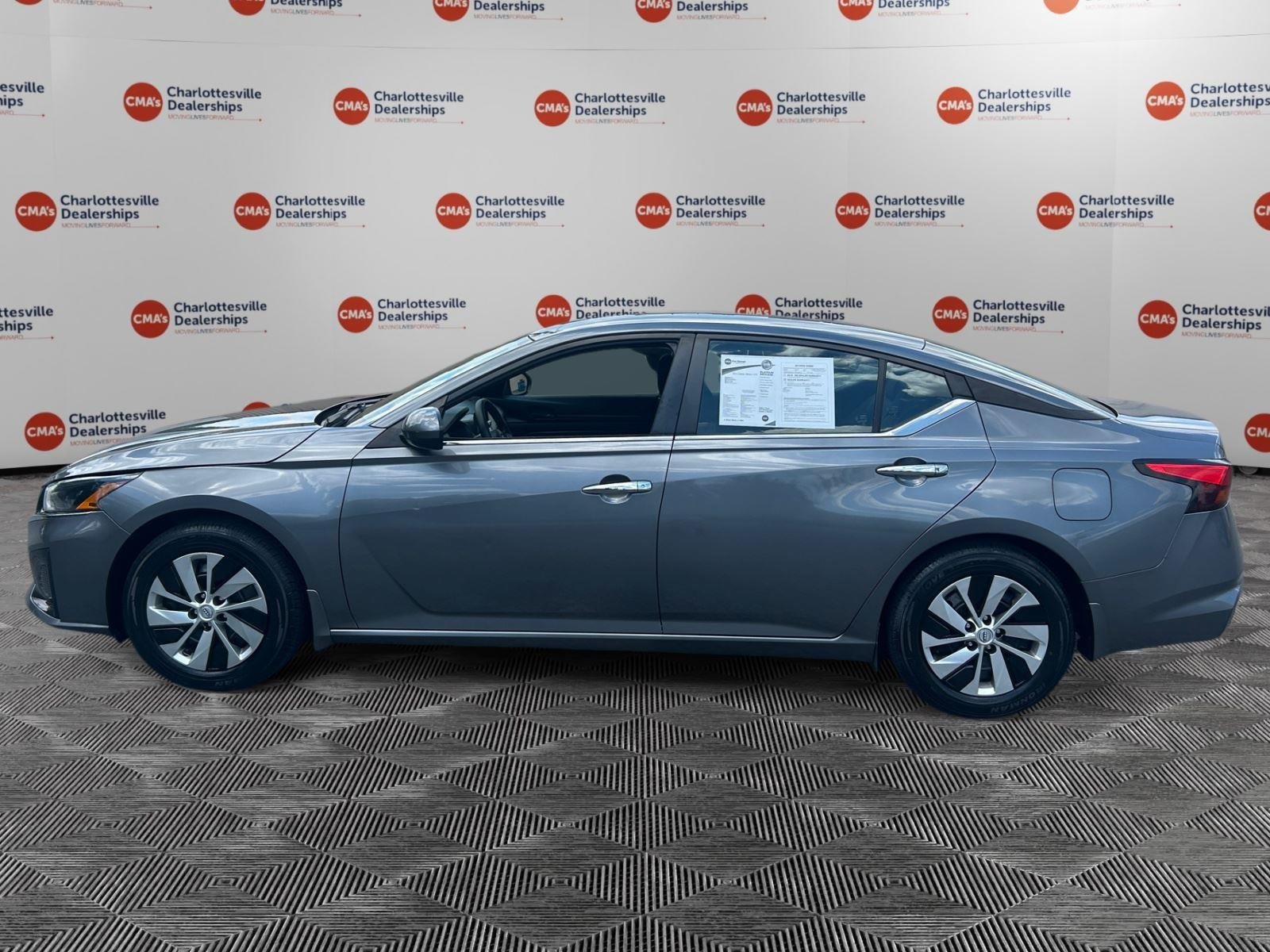 Used 2023 Gun Metallic Nissan 2.5 S image 2