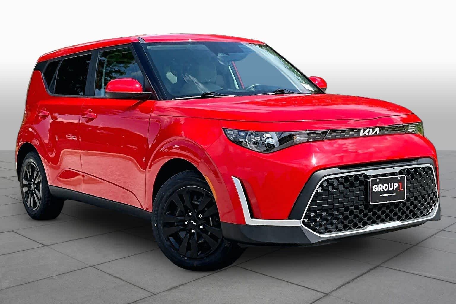 Used 2023 Inferno Red Kia LX image 3