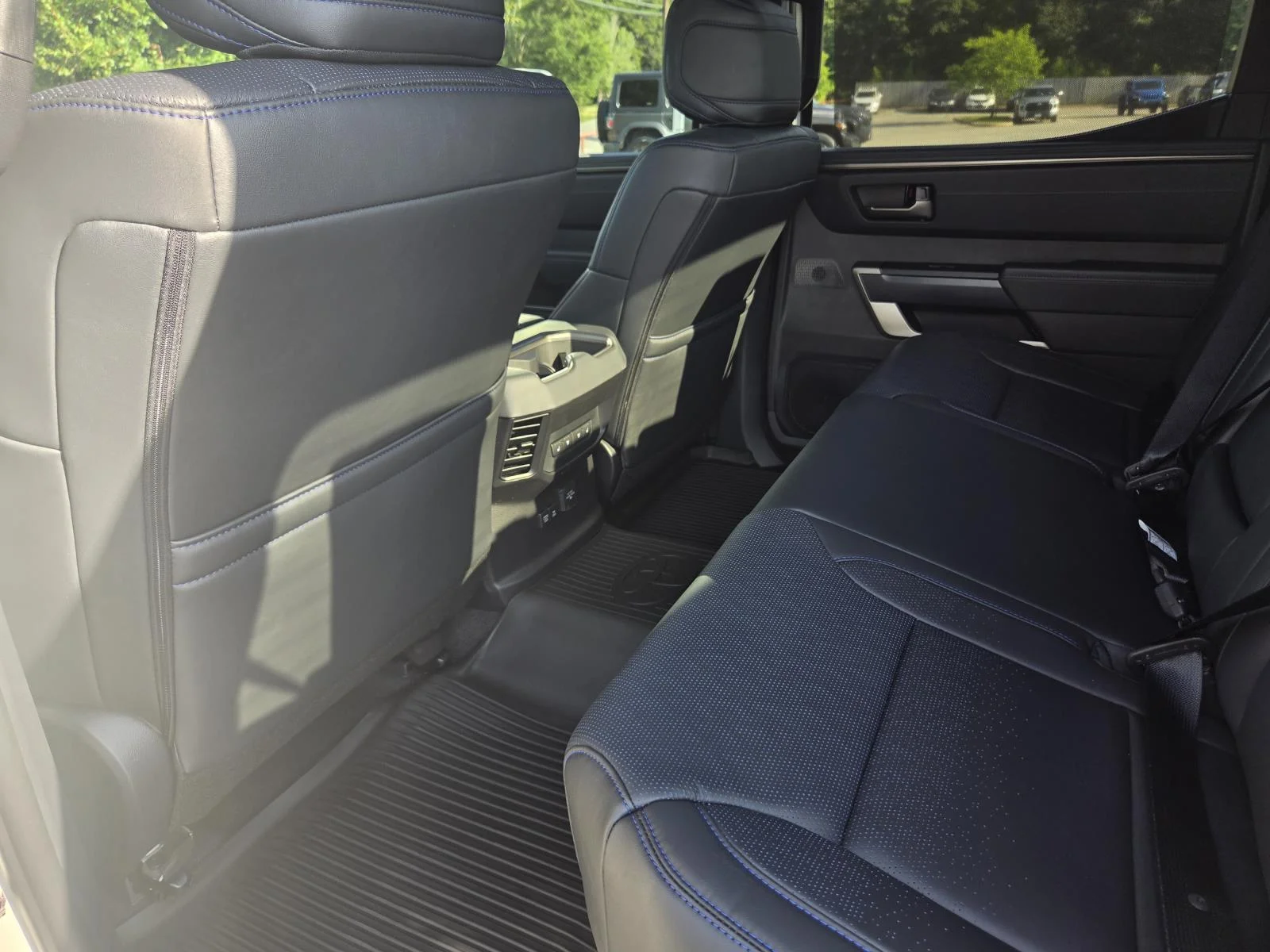 2026 Toyota Tundra Platinum - Photo 29