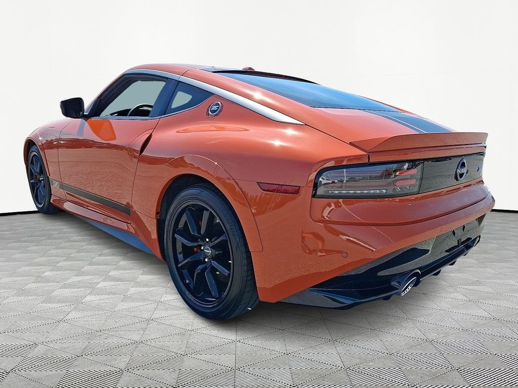 Used 2024 Orange Nissan Performance image 5