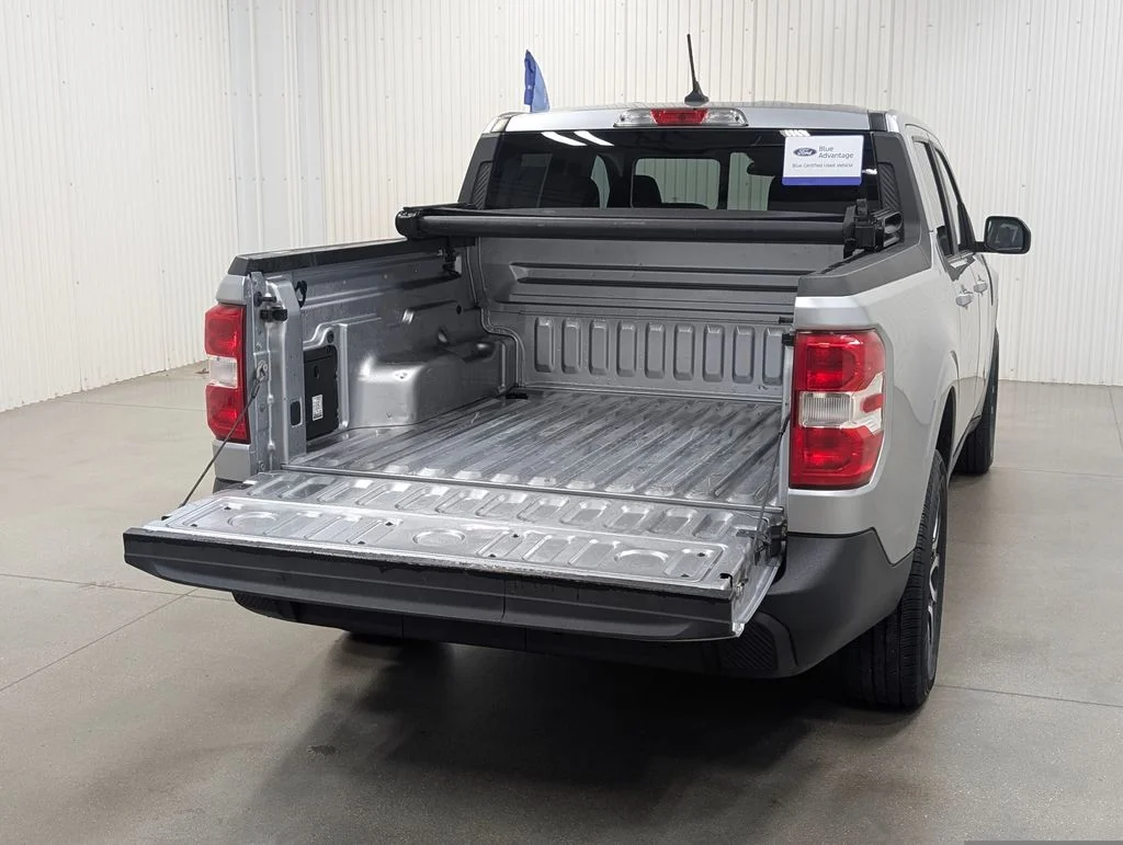 Certified Used 2022 Iconic Silver Metallic Ford Lariat image 21