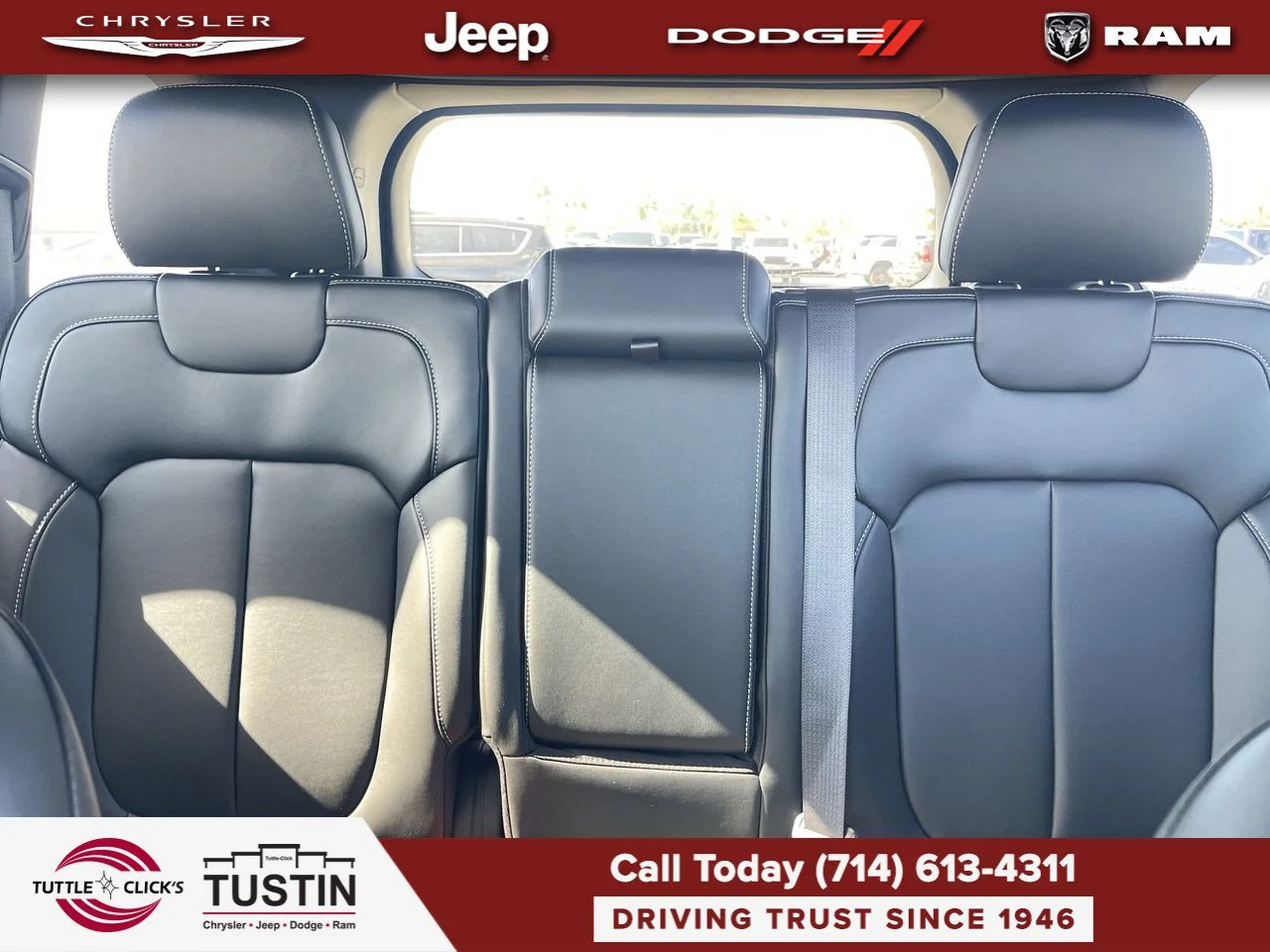 New 2027 Sting-Gray Clear-Coat Paint Jeep Limited image 5