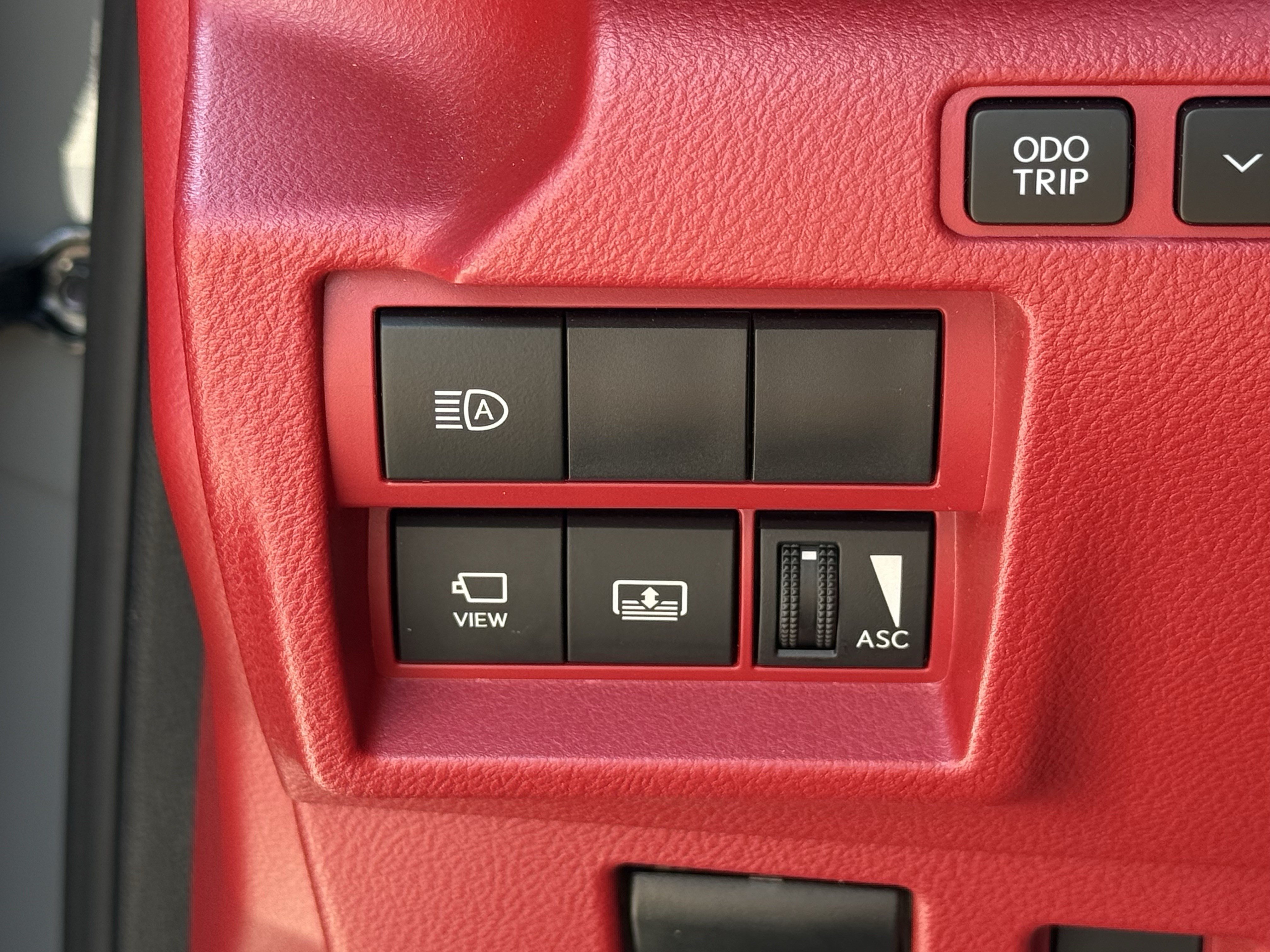 Used 2025  Lexus  image 25