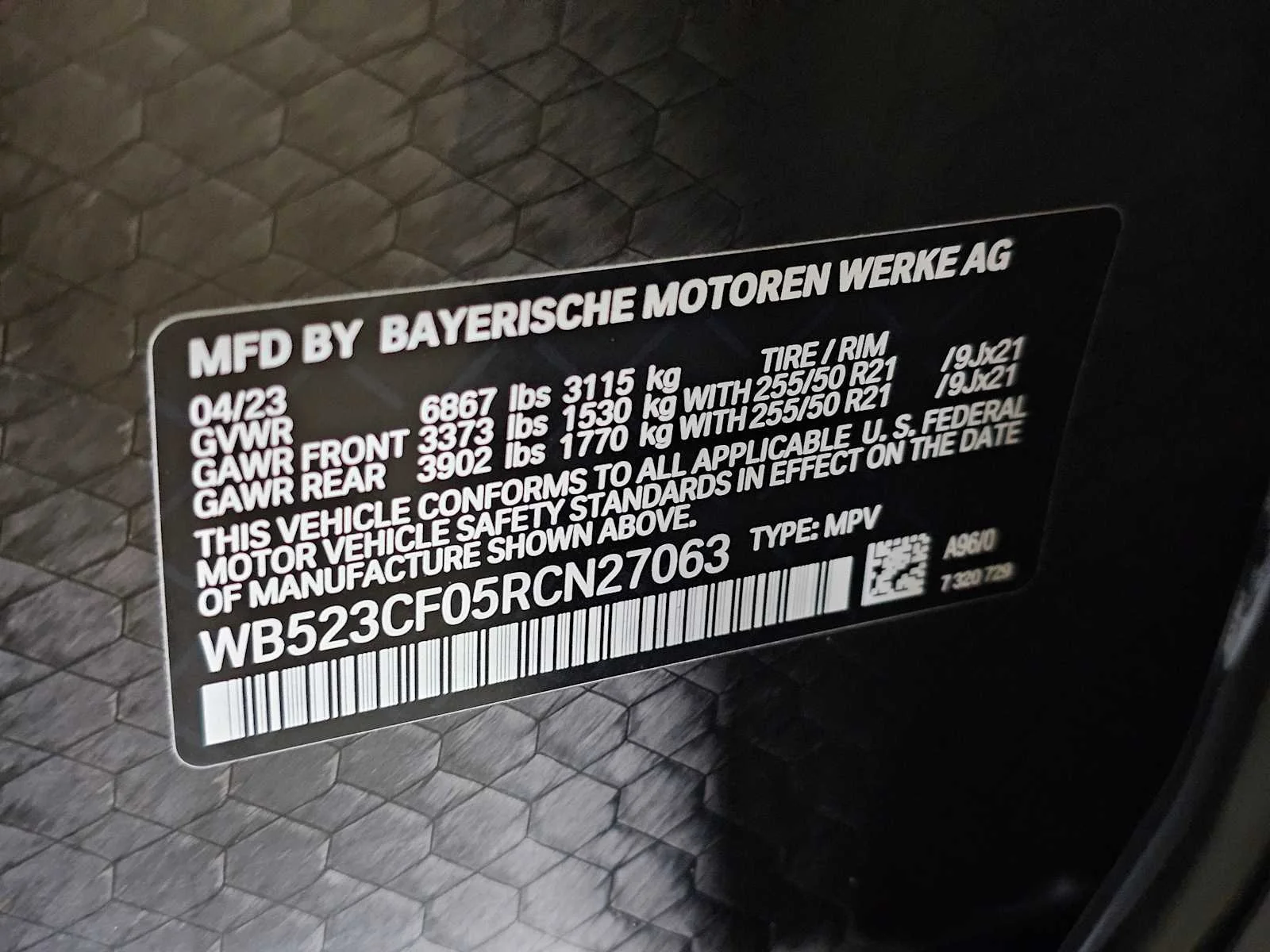 Certified Used 2024 Mineral White Metallic BMW xDrive50 image 34
