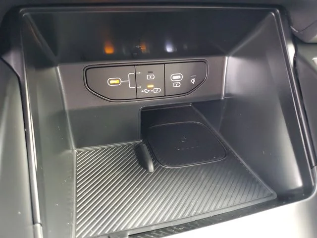 New 2026 Ivory Silver Kia S image 18