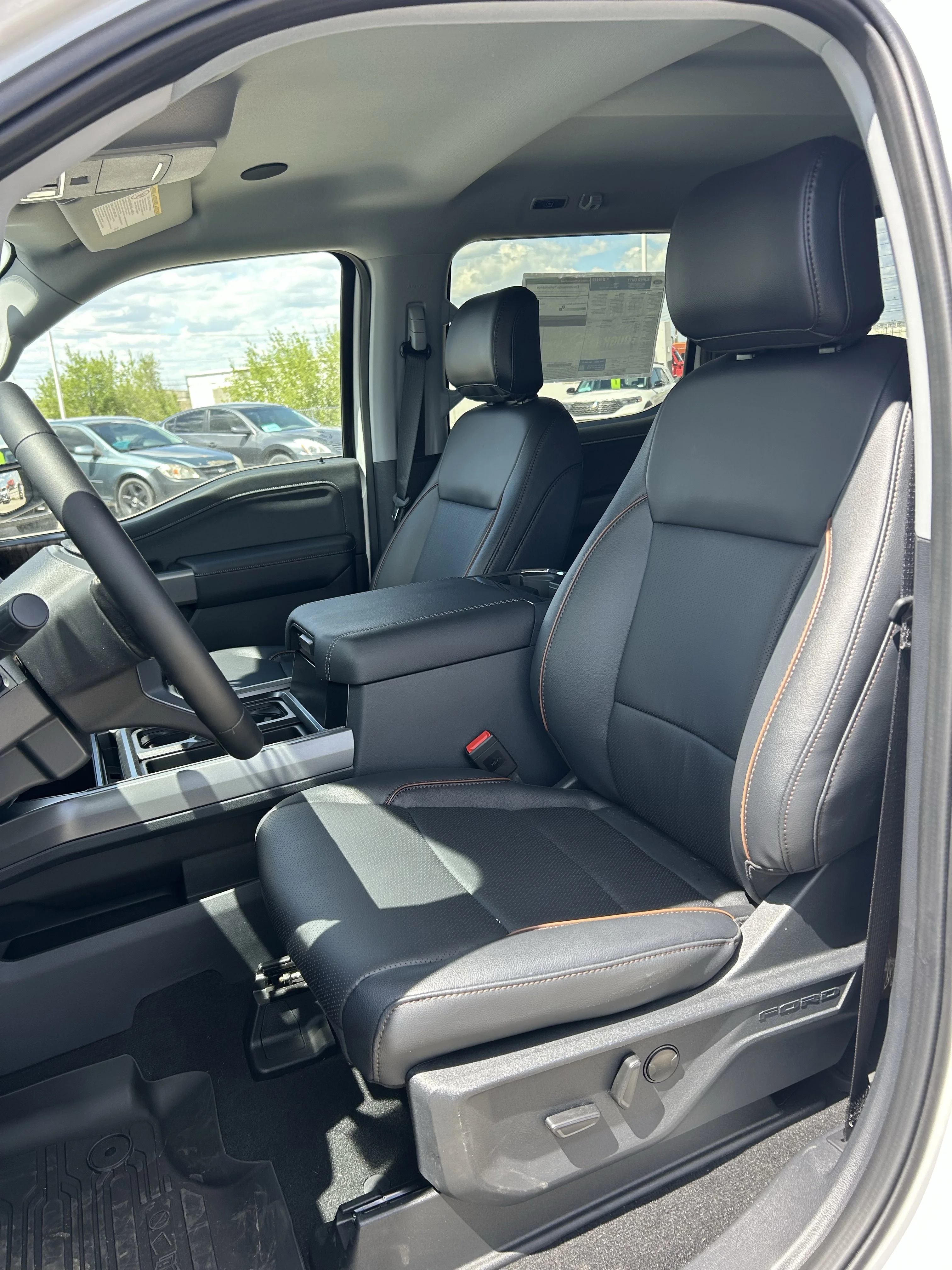 2026 Ford F-350 Super Duty Lariat - Photo 17