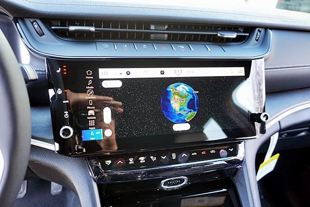 New 2026 Baltic Gray Metallic Clear-Coat Exterior Paint Jeep Limited image 29