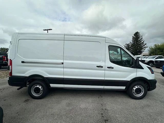 New 2027 Oxford White Ford Cargo Van image 4