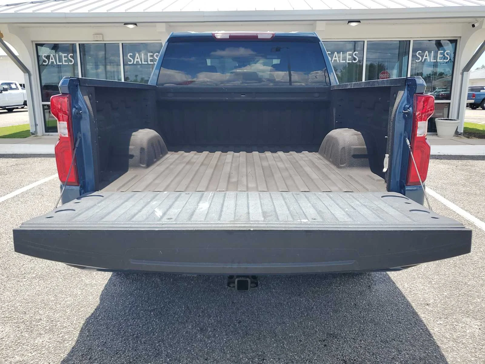 Used 2024 Lakeshore Blue Metallic Chevrolet RST image 6