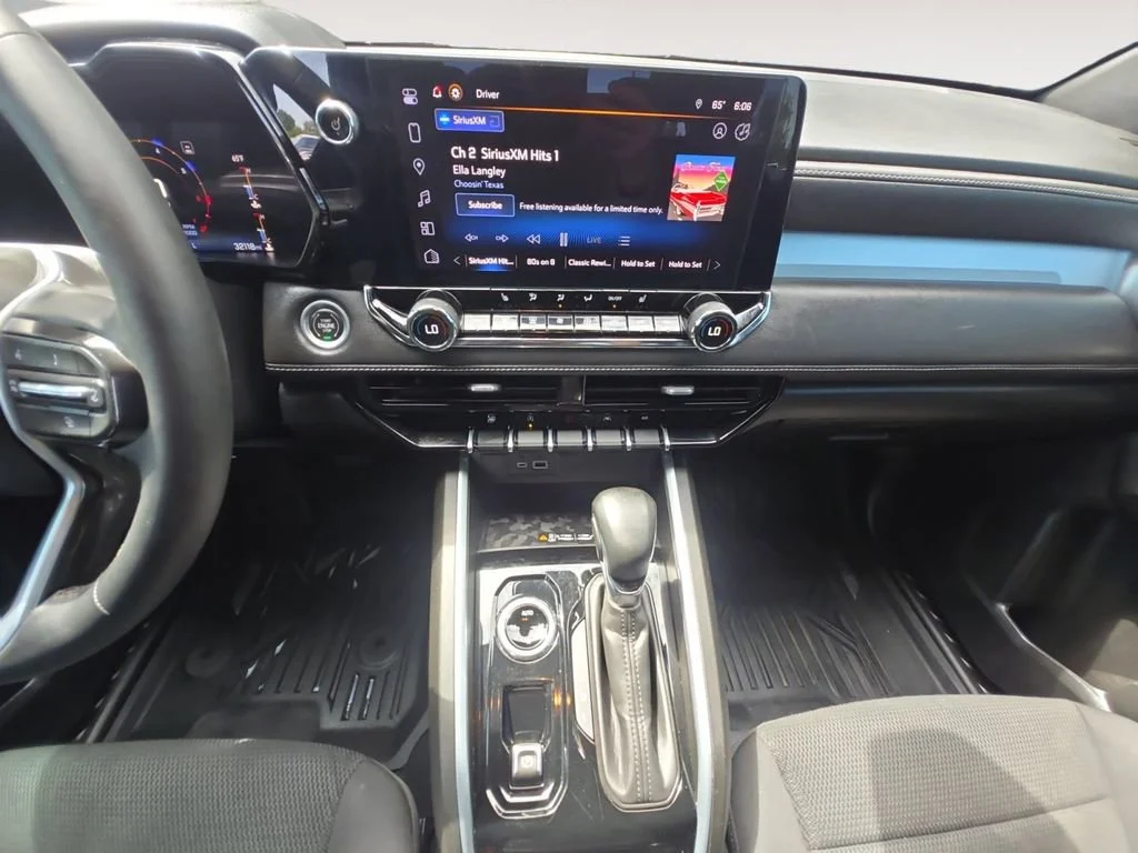 Used 2023 Black Chevrolet LT image 11