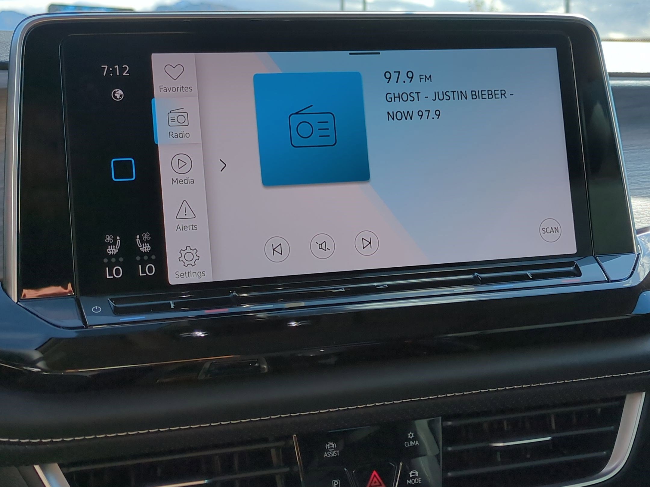 2026 Volkswagen Atlas SEL - Photo 12