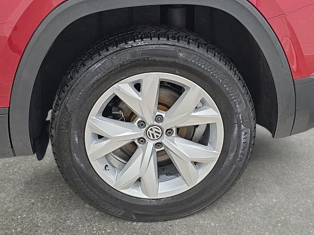 Used 2018 Red Volkswagen 2.0T S image 32