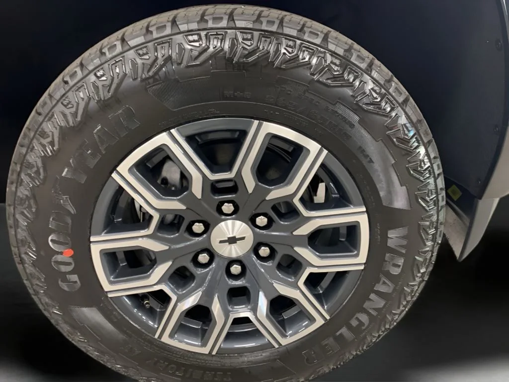New 2026 Black Chevrolet Z71 image 14