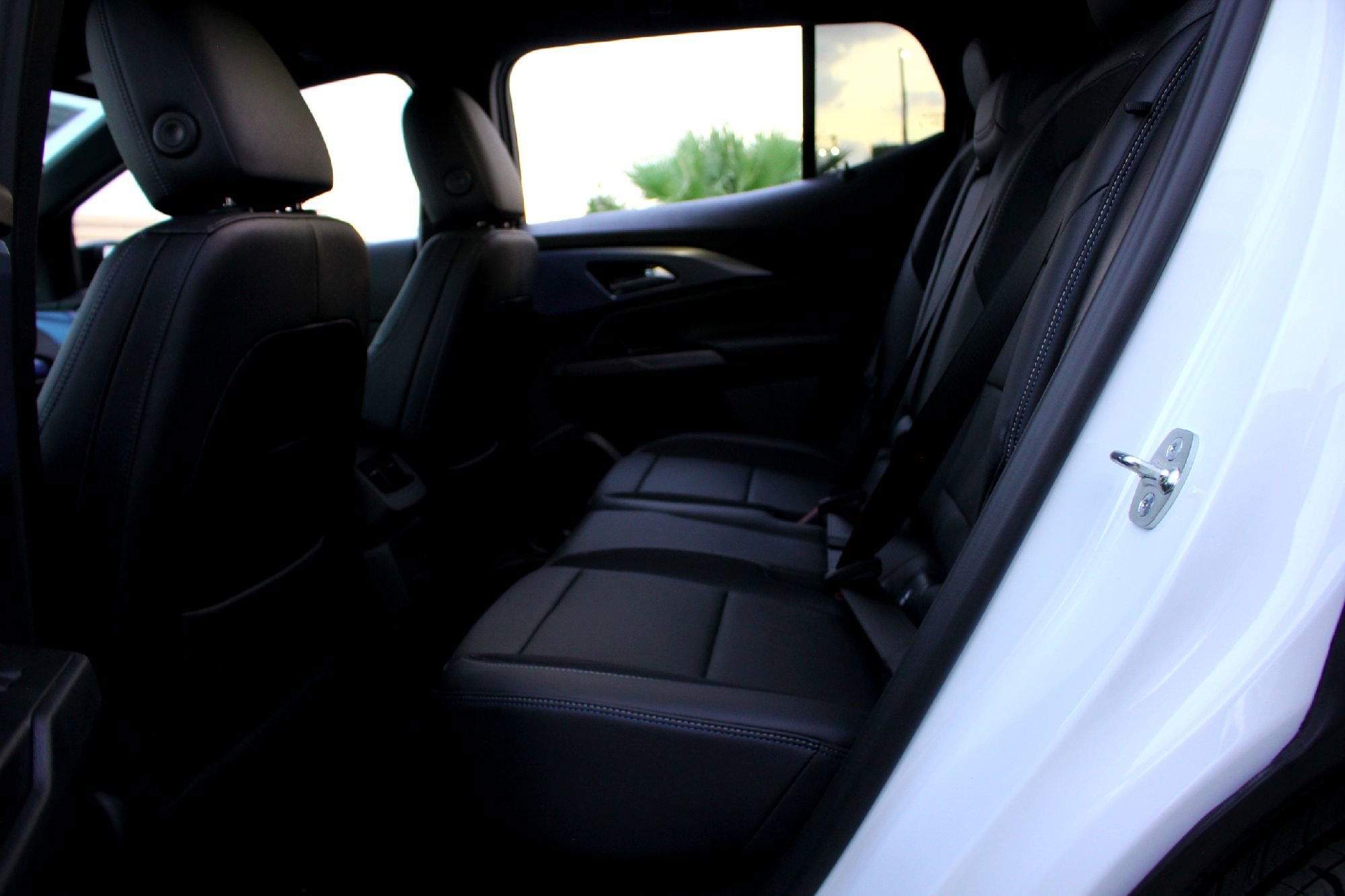 2025 Chevrolet Equinox EV LT - Photo 17