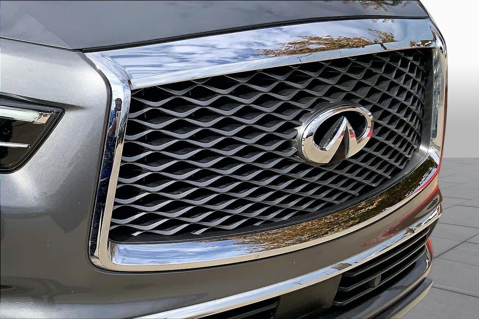 Used 2019 Graphite Shadow INFINITI LUXE image 31