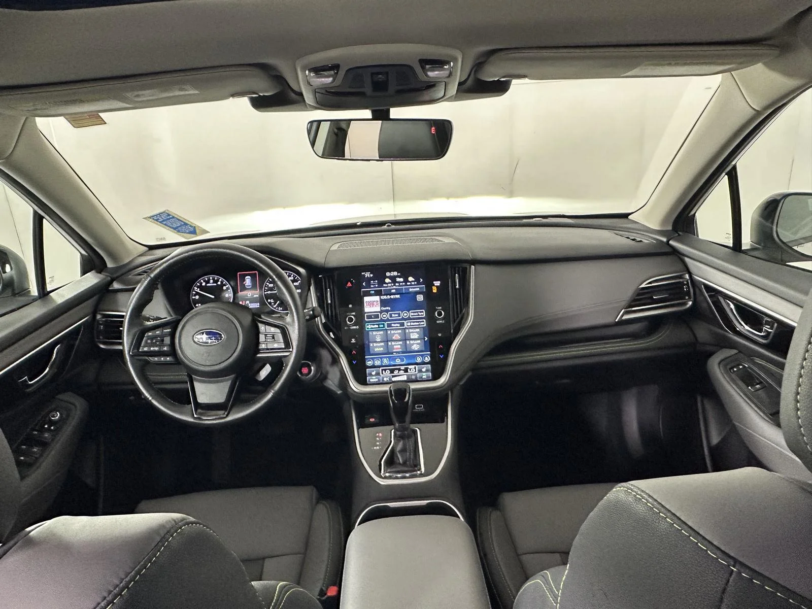 Used 2025 Crystal White Pearl Subaru Onyx Edition image 28