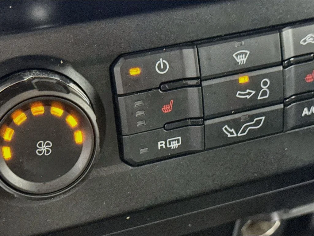 Used 2020 Magnetic Metallic Ford XLT image 19