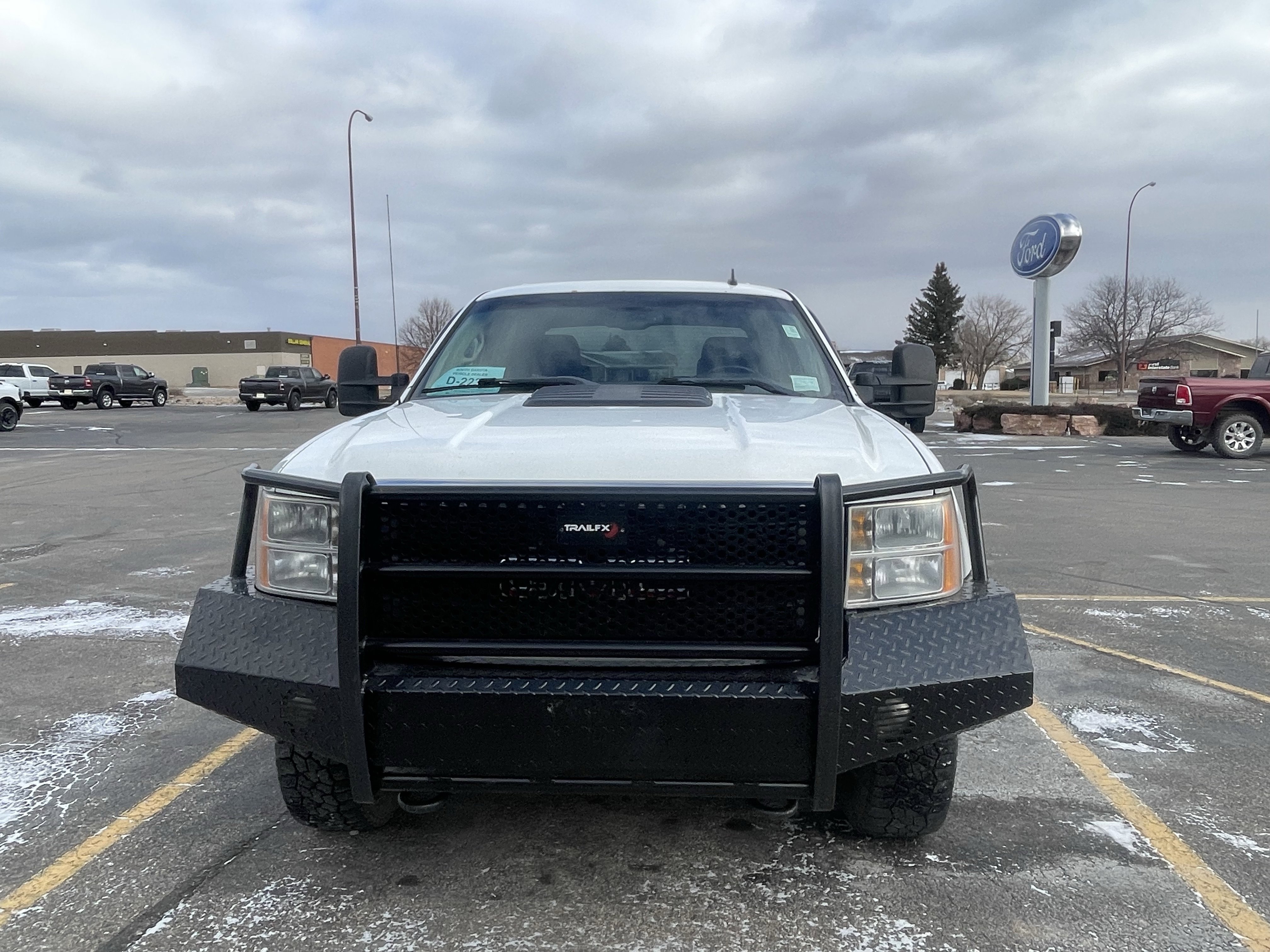 Used 2011 GMC Sierra 2500HD SLE with VIN 1GT120CG1BF134667 for sale in Belle Fourche, SD