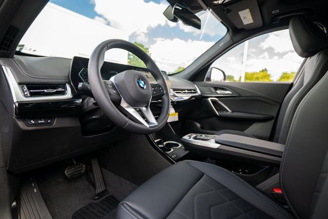 Certified Used 2026 Storm Bay Metallic BMW xDrive28i image 4