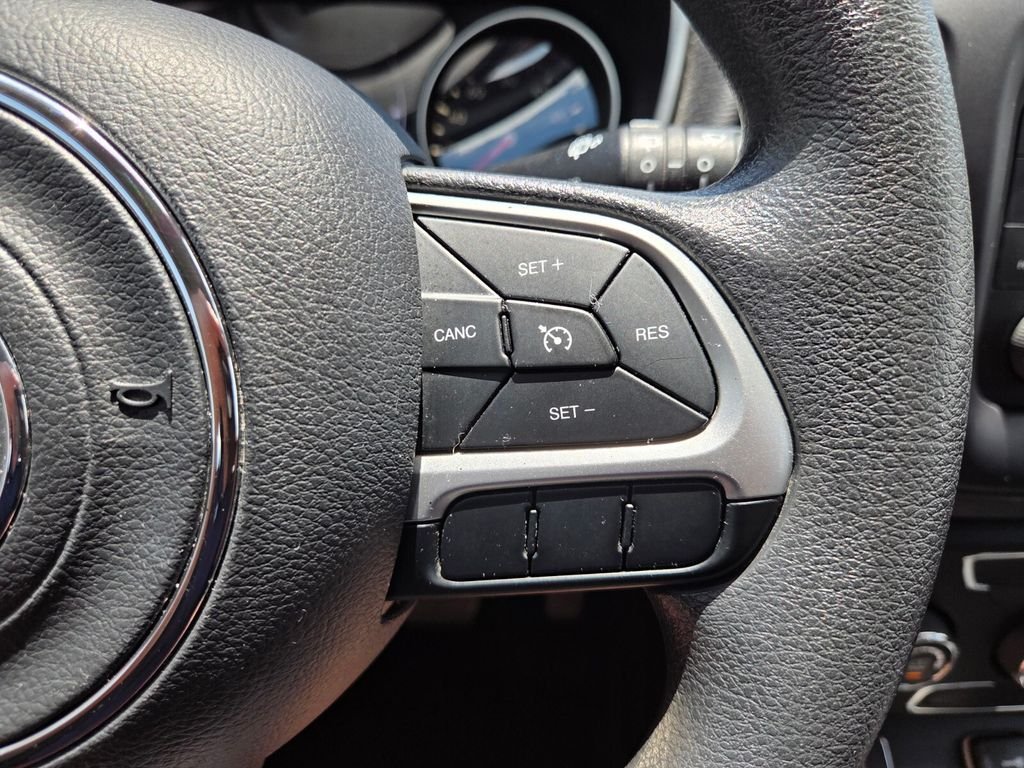 Used 2018 Black Jeep Sport image 29