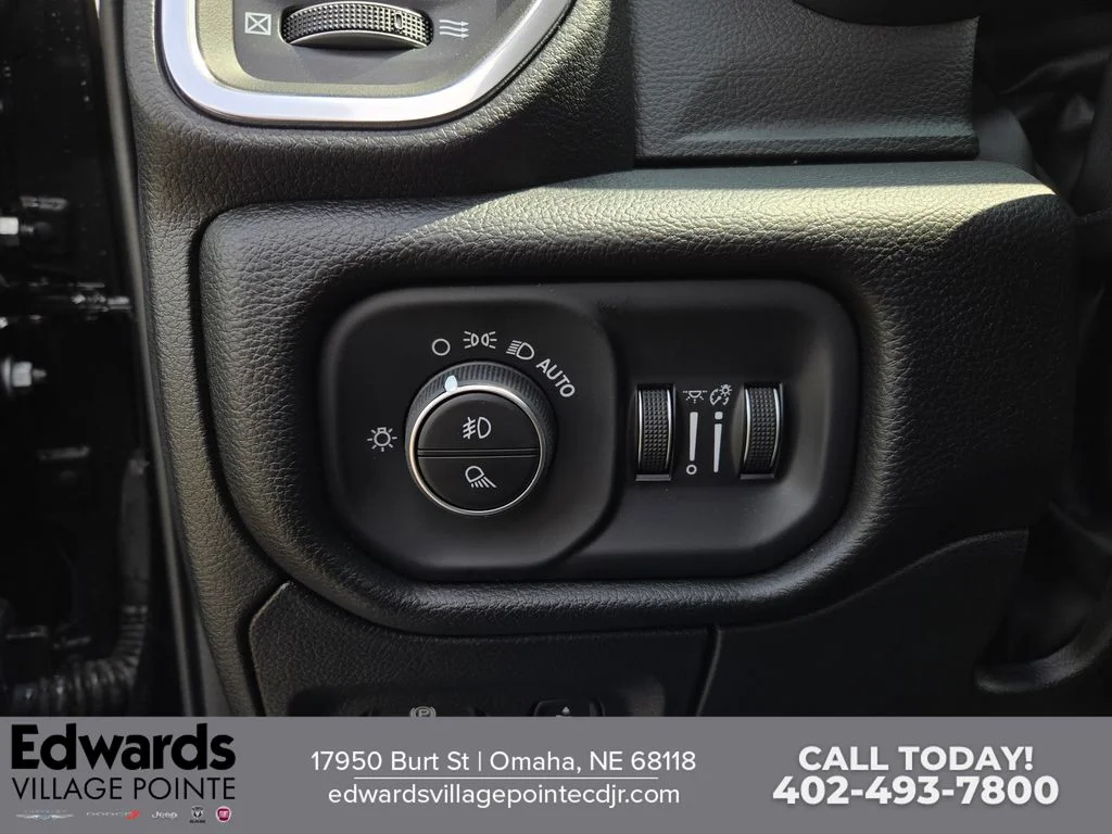 2026 RAM 1500 Laramie - Photo 12