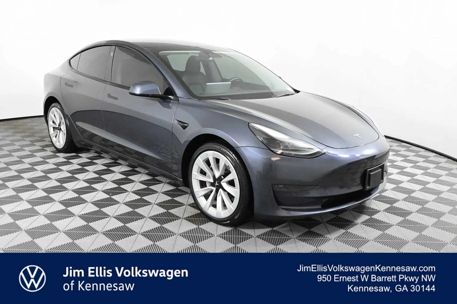 2023 Tesla Model 3 -'s photo