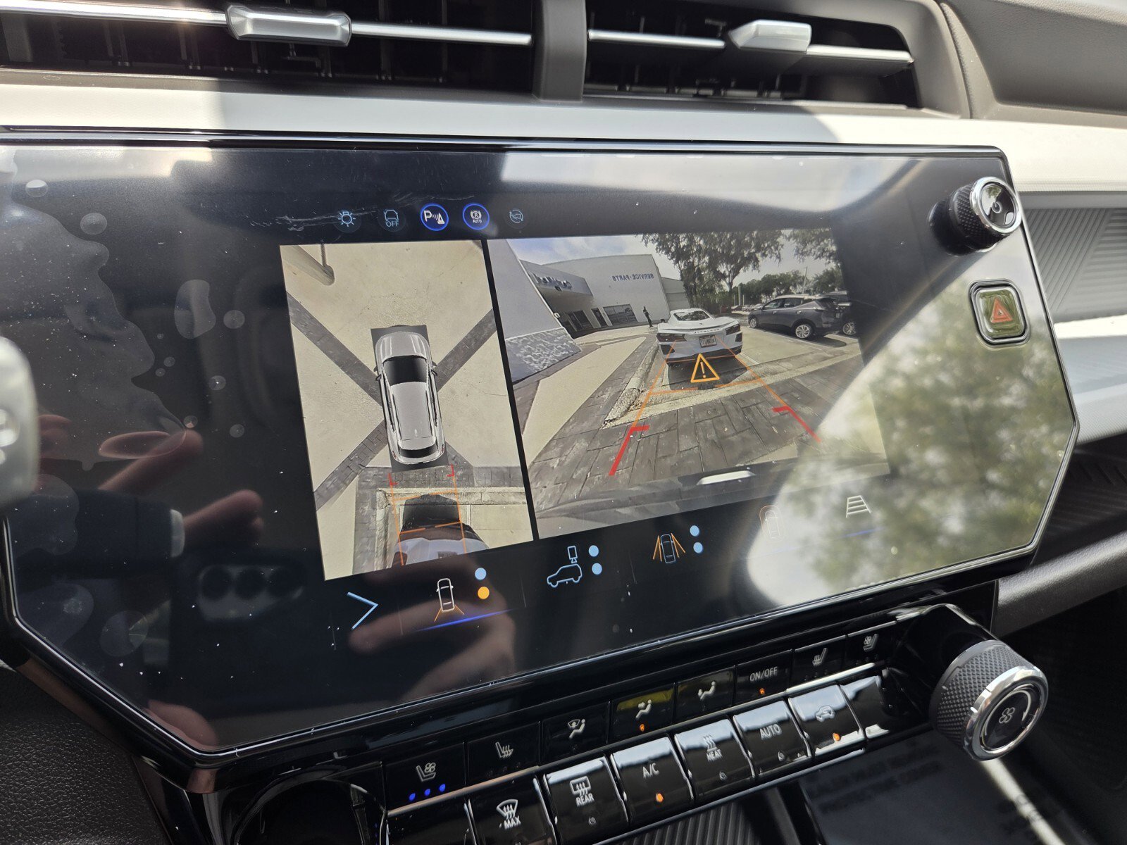 2027 Chevrolet Bolt RS - Photo 32
