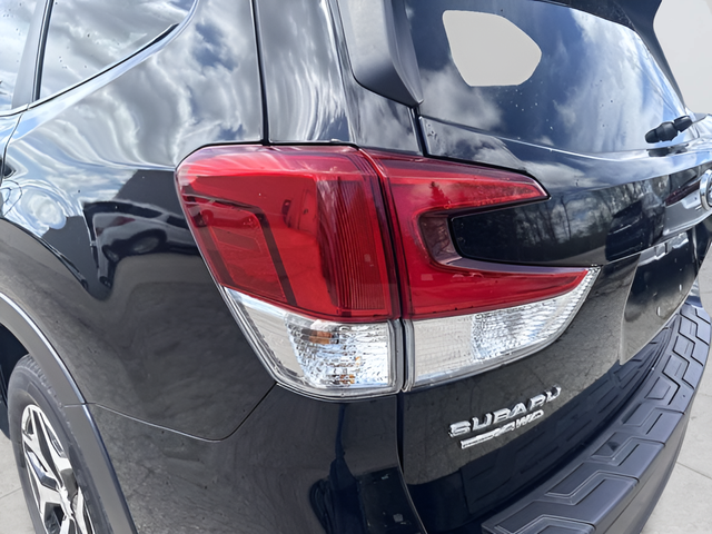 Used 2021 Black Subaru Premium image 24