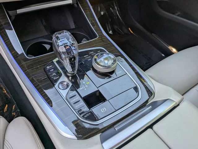 Used 2020 Gray BMW sDrive40i image 25