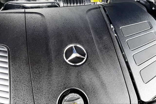 Used 2026 Blue Mercedes-Benz GLC 300 image 29
