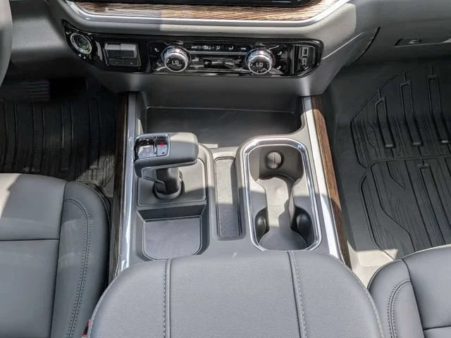 New 2026 Onyx Black GMC Elevation image 19