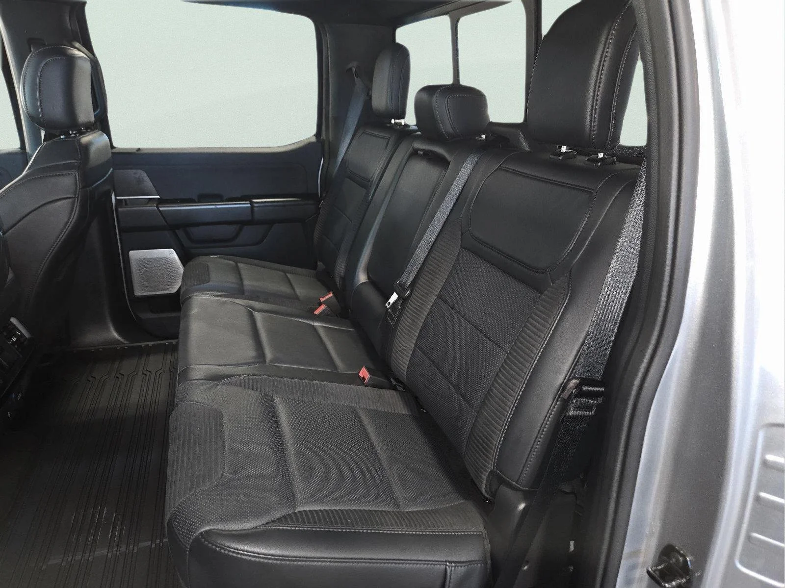 Used 2023 Iconic Silver Ford Raptor image 37