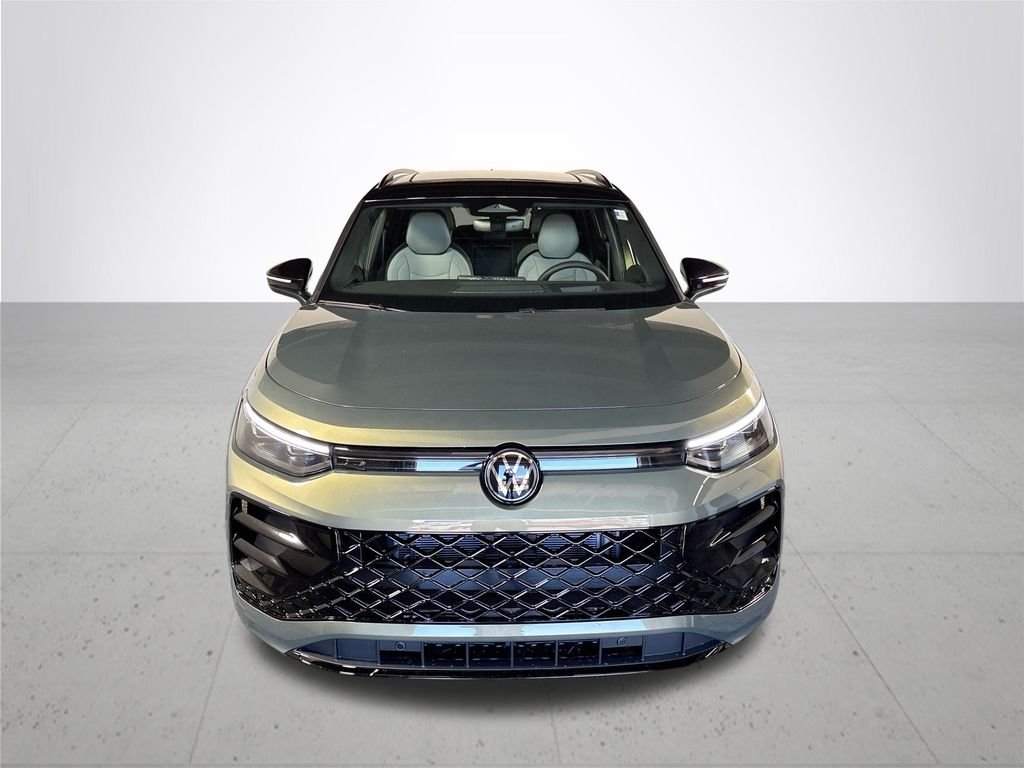 New 2026 Avocado Green w/Deep Black Roof Volkswagen SE R-Line Black image 3