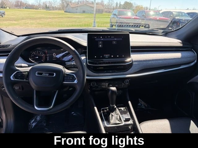 2023 Jeep Compass Latitude Lux - Photo 14