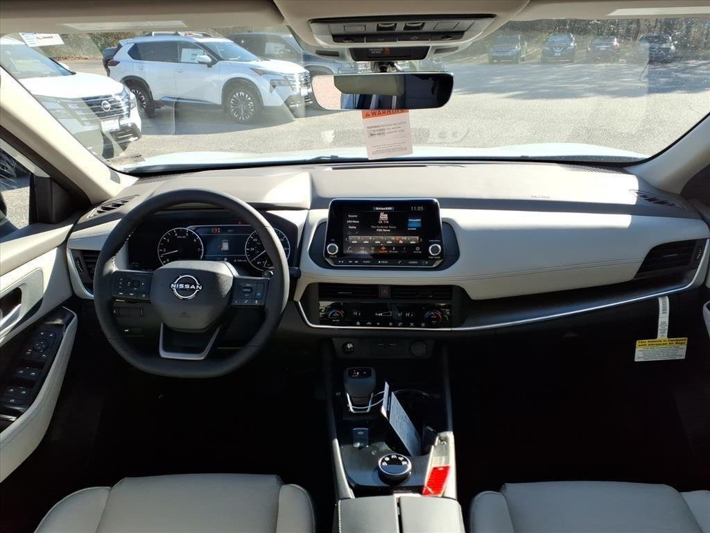 New 2026 Everest White Pearl TriCoat Nissan Dark Armor™ image 21