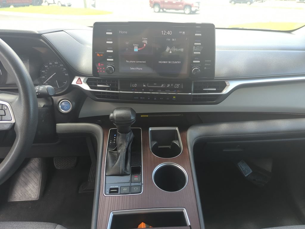 Used 2021 Gray Toyota LE image 25