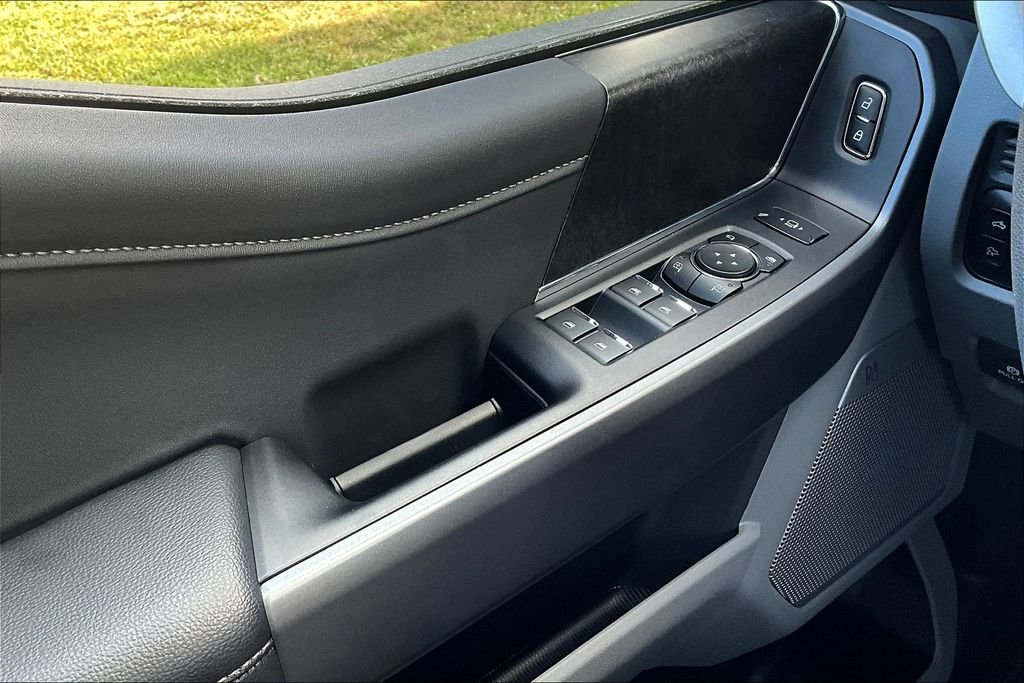 2026 Ford F-350 Super Duty XLT - Photo 37